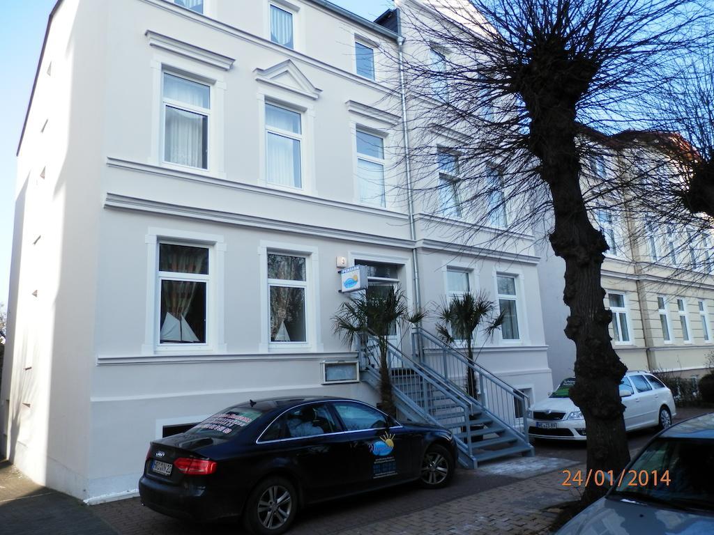 Ostseepension Warnemunde Rostock Exterior photo